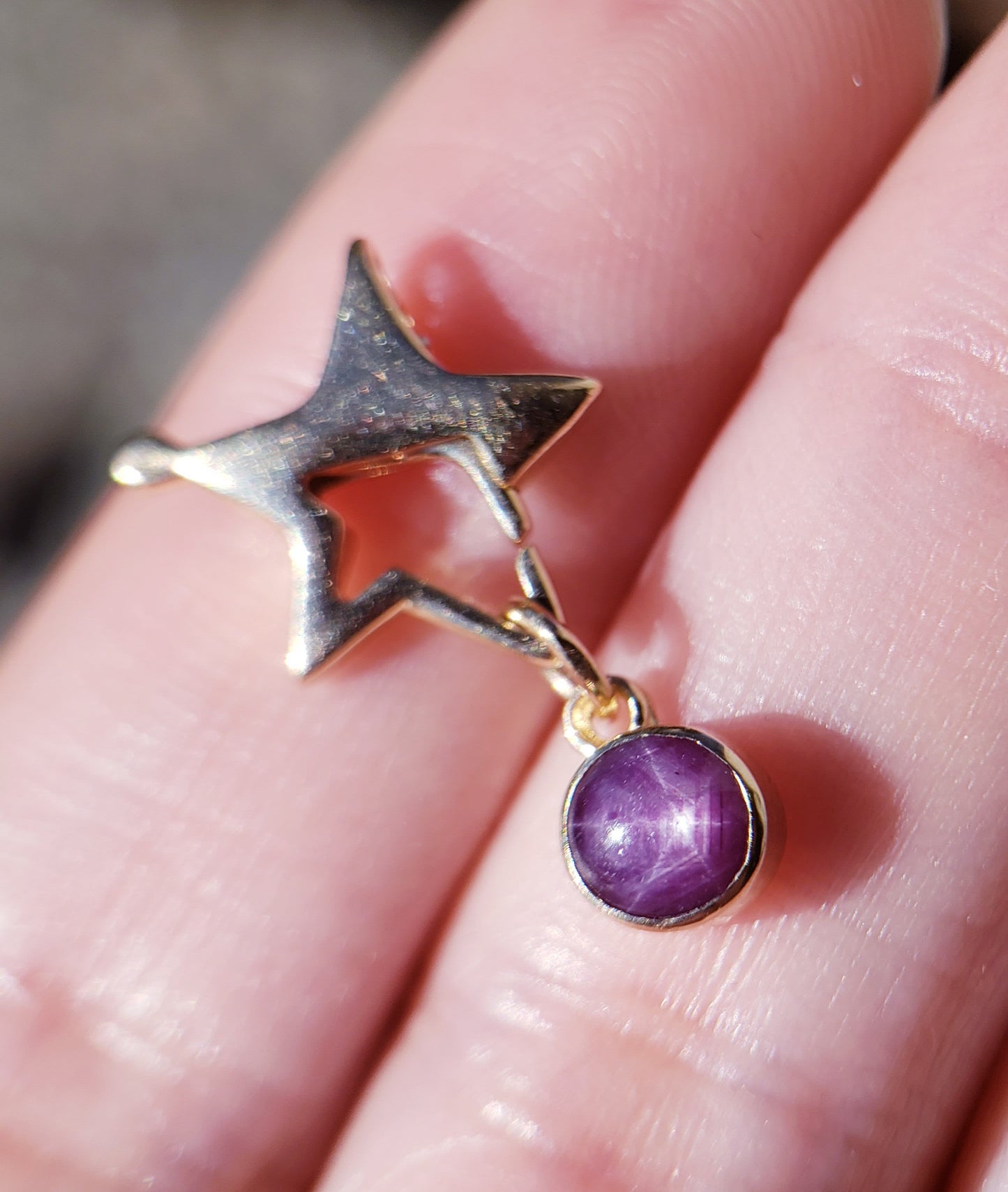 Star Ruby Pendant in 14k Gold